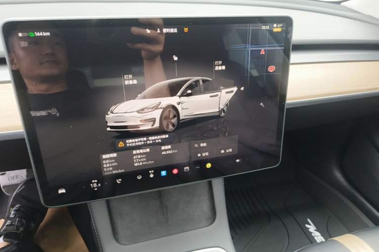 Used Tesla Model 3 2022 Rear-Wheel-Drive Version Audio And AC Panel