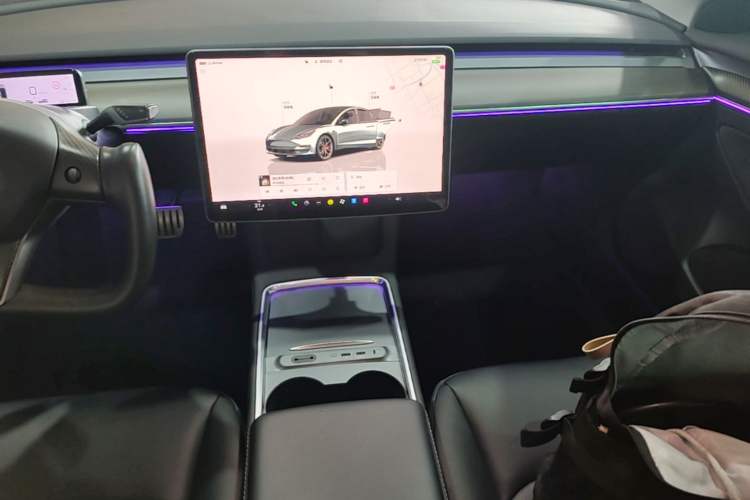 Used Tesla Model 3 2022 Performance High-Performance All-Wheel-Drive Version Audio And AC Panel