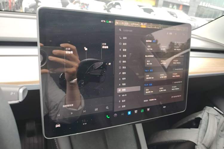 Used Tesla Model 3 2022 Rear-Wheel-Drive Version Audio And AC Panel