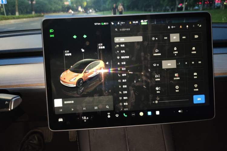 Used Tesla Model 3 2022 Rear-Wheel-Drive Version Audio And AC Panel