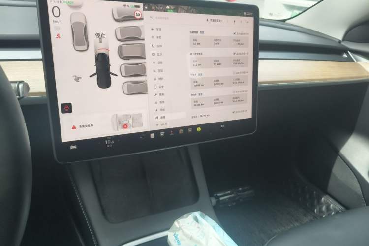 Used Tesla Model 3 2022 Rear-Wheel-Drive Version Audio And AC Panel