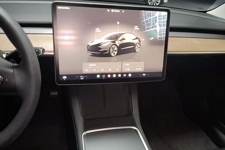 Used Tesla Model 3 2022 Rear-Wheel-Drive Version Audio And AC Panel