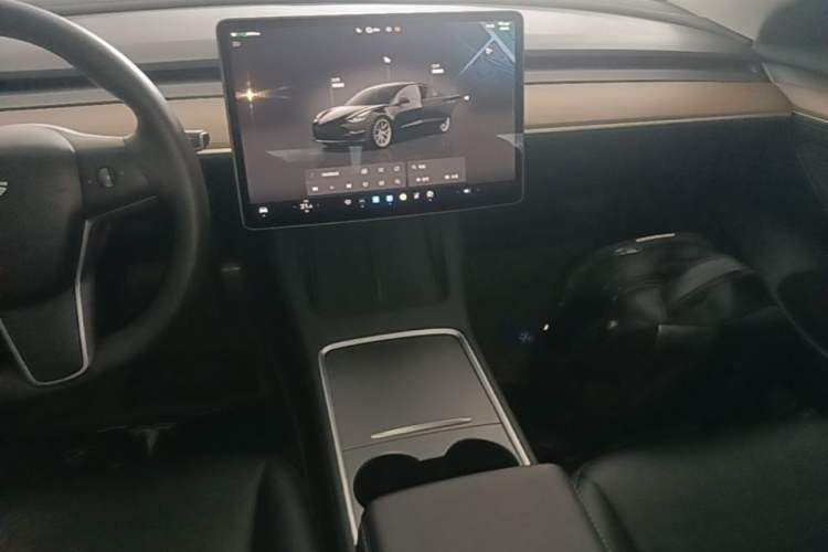 Used Tesla Model 3 2022 Rear-Wheel-Drive Version Audio And AC Panel