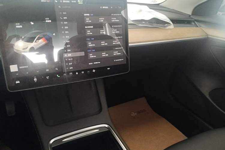 Used Tesla Model 3 2022 Rear-Wheel-Drive Version Audio And AC Panel