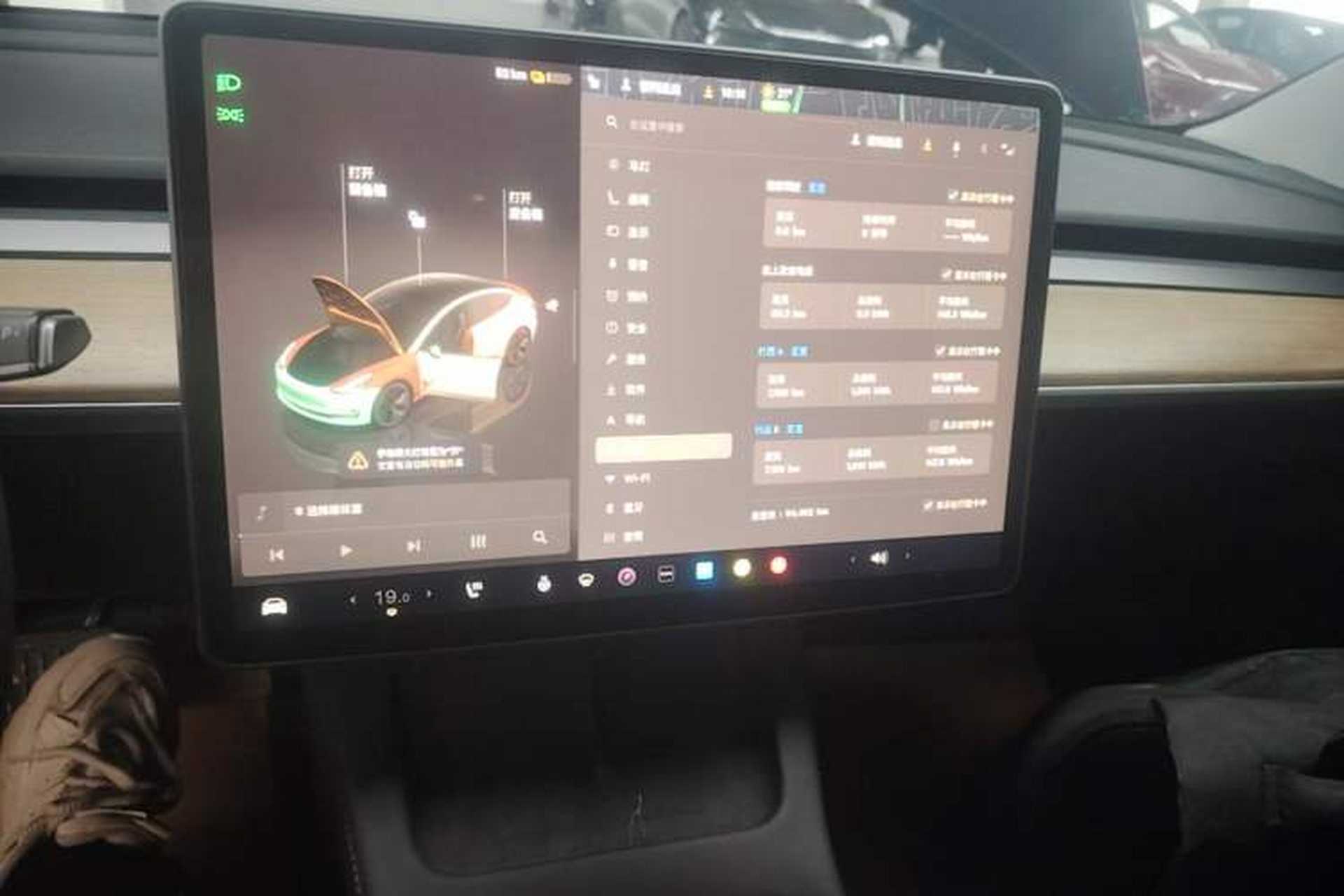 Used Tesla Model 3 2022 Rear-Wheel-Drive Version Audio And AC Panel