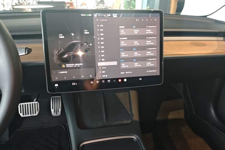 Used Tesla Model 3 2022 Rear-Wheel-Drive Version Audio And AC Panel