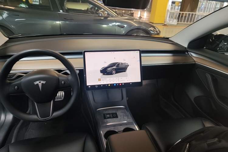 Used Tesla Model 3 2022 Performance High-Performance All-Wheel-Drive Version Audio And AC Panel