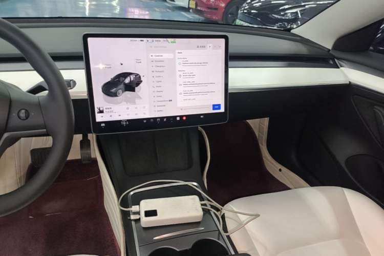 Used Tesla Model 3 2022 Rear-Wheel-Drive Version Audio And AC Panel