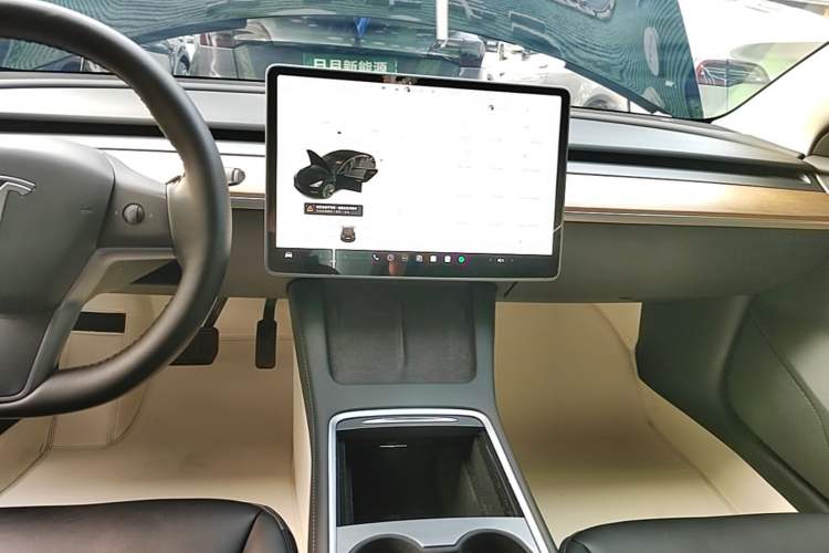 Used Tesla Model 3 2022 Rear-Wheel-Drive Version Audio And AC Panel