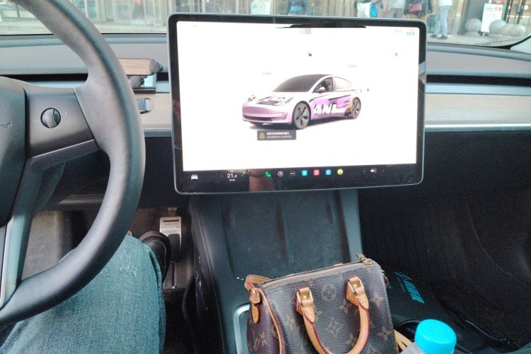 Used Tesla Model 3 2022 Rear-Wheel-Drive Version Audio And AC Panel