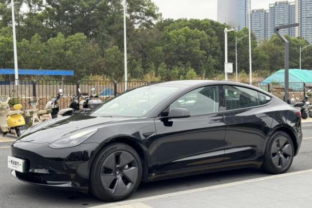 Used Tesla Model 3 2022 Rear-Wheel-Drive Version
