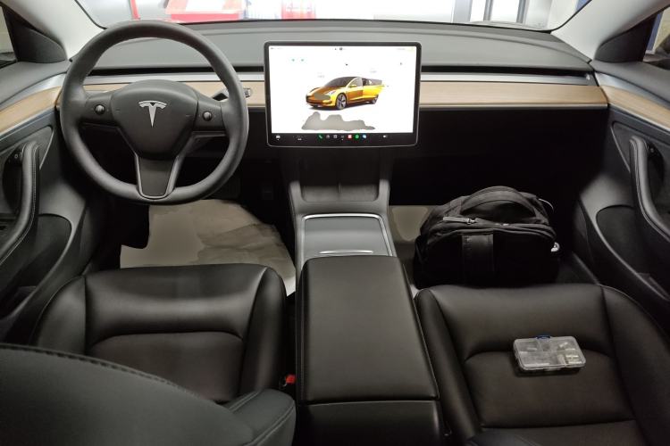 Used Tesla Model 3 2022 Rear-Wheel-Drive Version Center Console