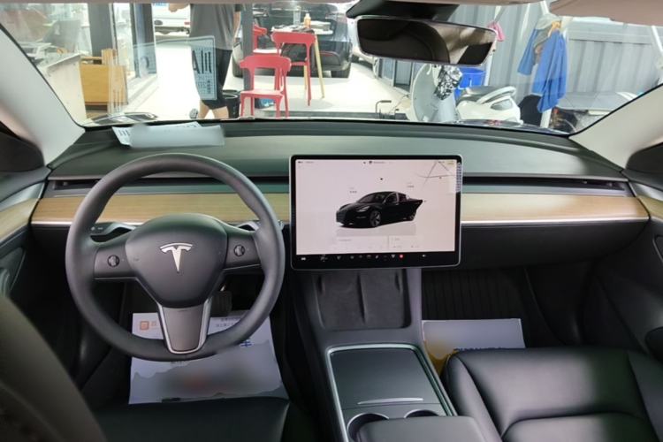 Used Tesla Model 3 2022 Rear-Wheel-Drive Version Center Console