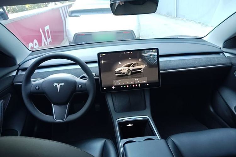 Used Tesla Model 3 2022 Rear-Wheel-Drive Version Center Console