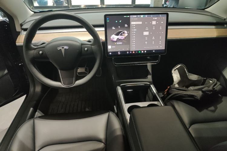 Used Tesla Model 3 2022 Rear-Wheel-Drive Version Center Console