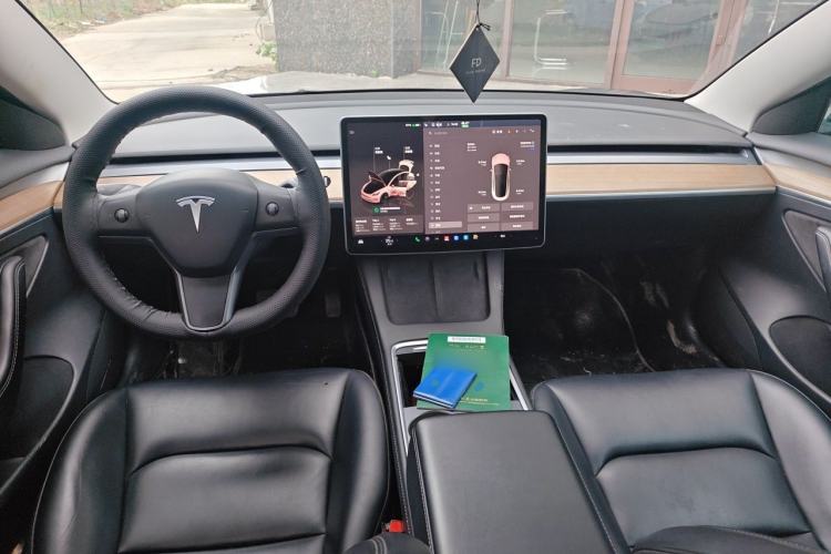 Used Tesla Model 3 2022 Rear-Wheel-Drive Version Center Console