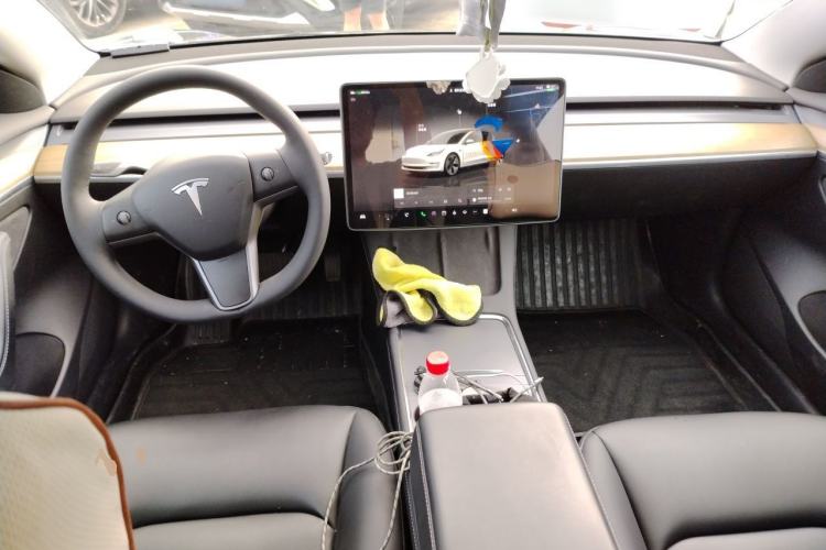 Used Tesla Model 3 2022 Rear-Wheel-Drive Version Center Console