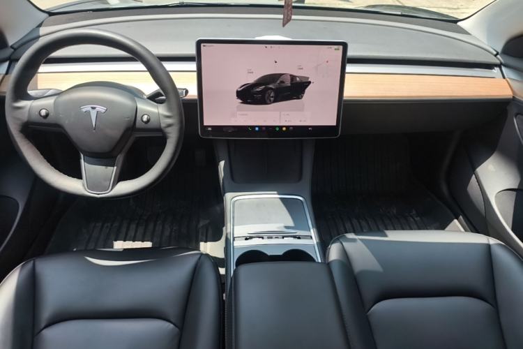 Used Tesla Model 3 2022 Rear-Wheel-Drive Version Center Console