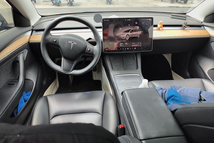 Used Tesla Model 3 2022 Rear-Wheel-Drive Version Center Console