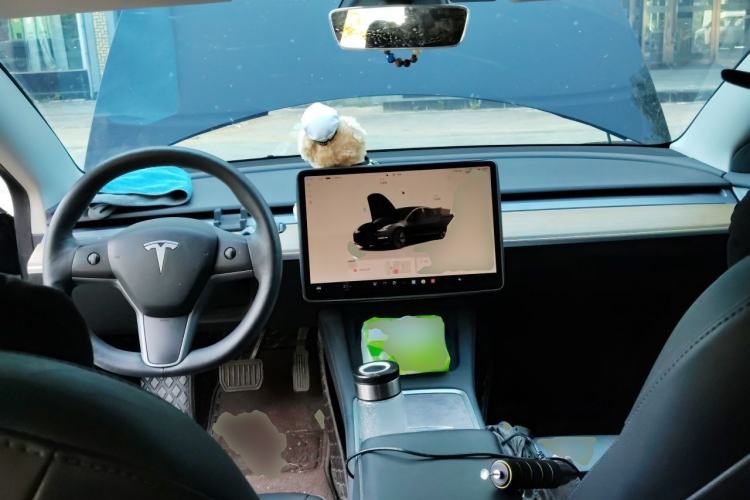 Used Tesla Model 3 2022 Rear-Wheel-Drive Version Center Console