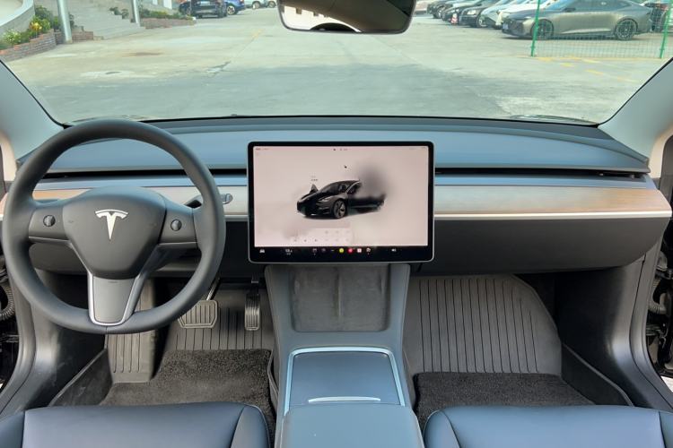 Used Tesla Model 3 2022 Rear-Wheel-Drive Version Center Console