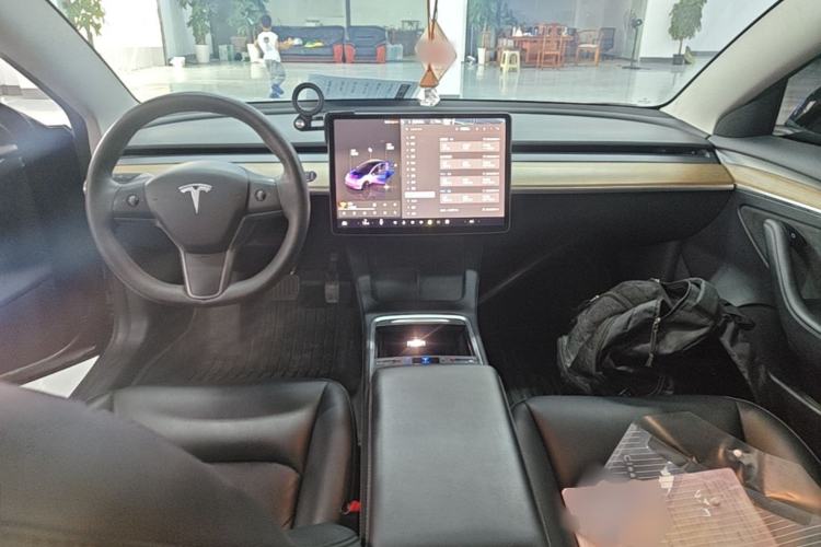 Used Tesla Model 3 2022 Rear-Wheel-Drive Version Center Console
