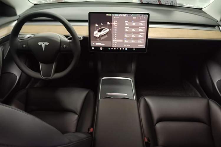 Used Tesla Model 3 2022 Rear-Wheel-Drive Version Center Console