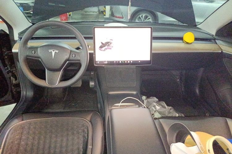 Used Tesla Model 3 2022 Rear-Wheel-Drive Version Center Console
