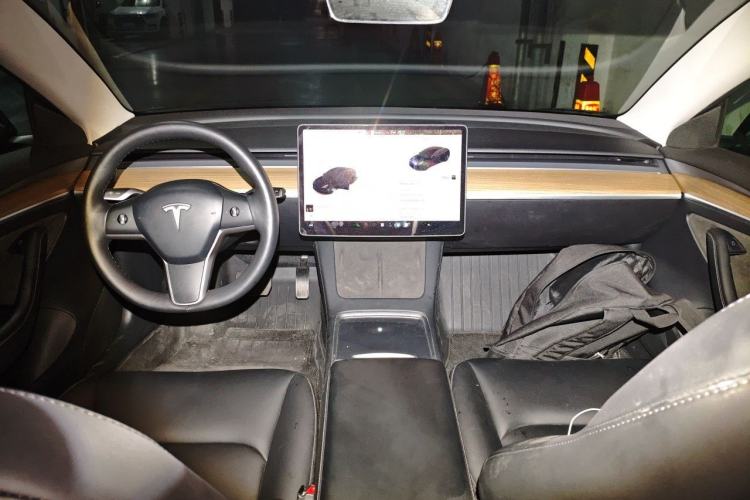 Used Tesla Model 3 2022 Rear-Wheel-Drive Version Center Console