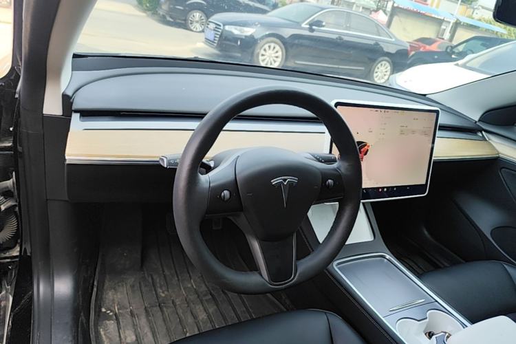 Used Tesla Model 3 2022 Rear-Wheel-Drive Version Center Console