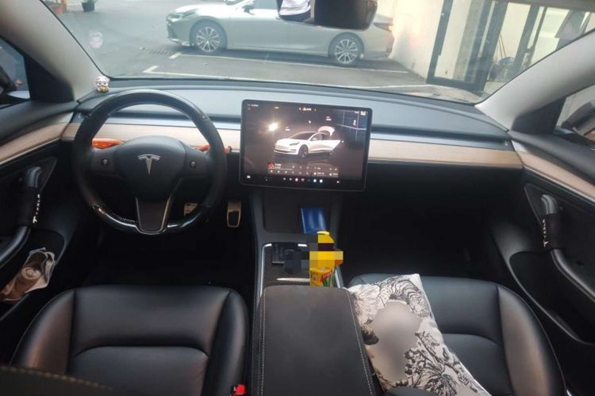 Used Tesla Model 3 2022 Rear-Wheel-Drive Version Center Console