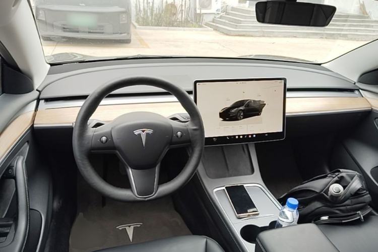 Used Tesla Model 3 2022 Rear-Wheel-Drive Version Center Console
