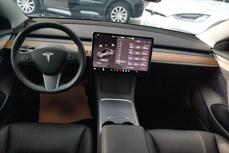 Used Tesla Model 3 2022 Rear-Wheel-Drive Version Center Console