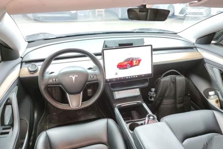 Used Tesla Model 3 2022 Rear-Wheel-Drive Version Center Console
