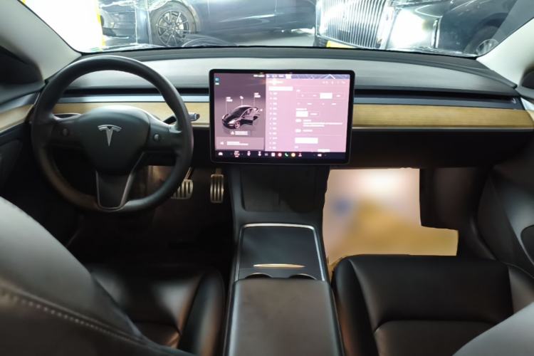 Used Tesla Model 3 2022 Performance High-Performance All-Wheel-Drive Version Center Console