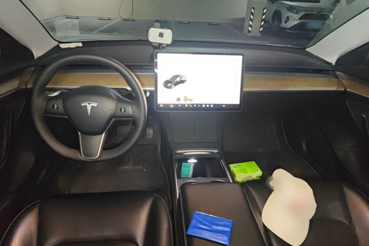 Used Tesla Model 3 2022 Rear-Wheel-Drive Version Center Console