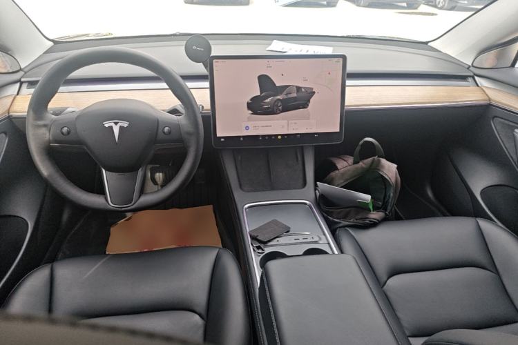 Used Tesla Model 3 2022 Rear-Wheel-Drive Version Center Console