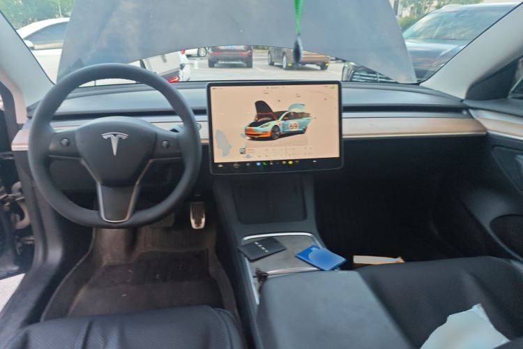 Used Tesla Model 3 2022 Rear-Wheel-Drive Version Center Console