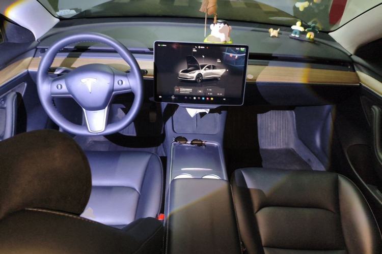 Used Tesla Model 3 2022 Rear-Wheel-Drive Version Center Console