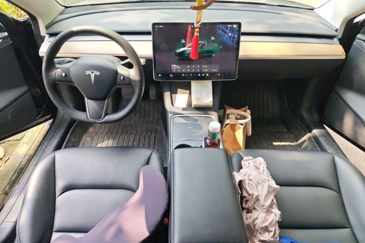 Used Tesla Model 3 2022 Rear-Wheel-Drive Version Center Console