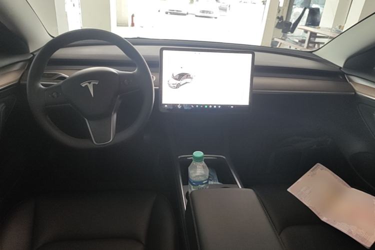 Used Tesla Model 3 2022 Rear-Wheel-Drive Version Center Console