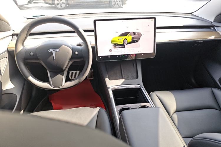 Used Tesla Model 3 2022 Rear-Wheel-Drive Version Center Console