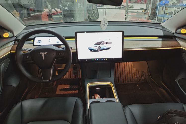 Used Tesla Model 3 2022 Rear-Wheel-Drive Version Center Console