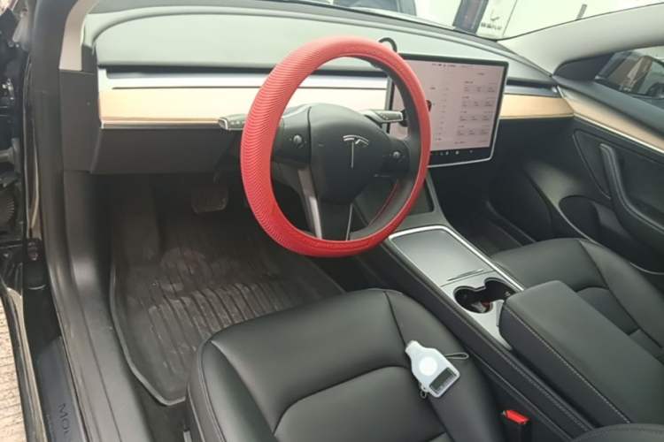 Used Tesla Model 3 2022 Rear-Wheel-Drive Version Center Console