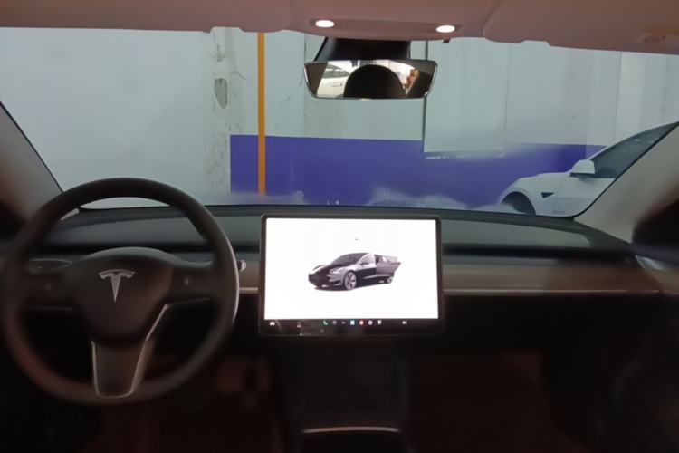 Used Tesla Model 3 2022 Rear-Wheel-Drive Version Center Console
