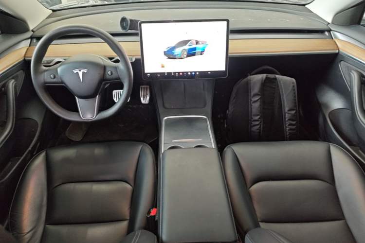 Used Tesla Model 3 2022 Rear-Wheel-Drive Version Center Console
