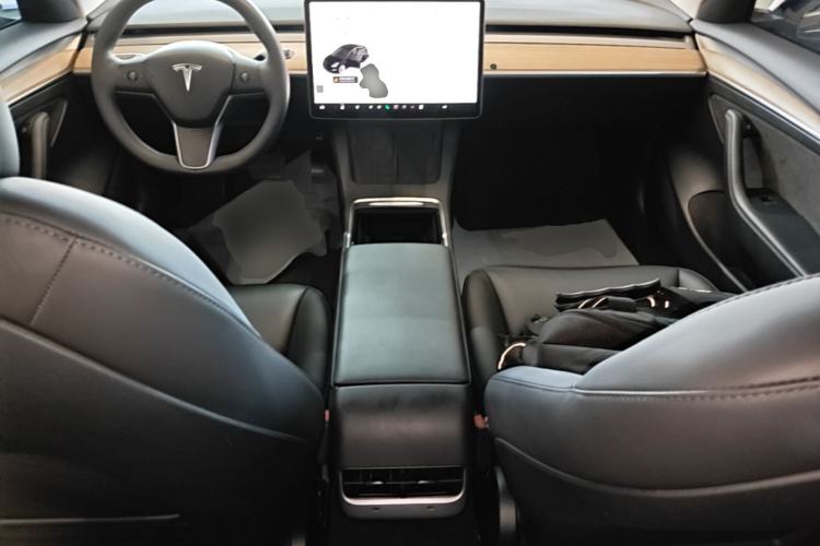 Used Tesla Model 3 2022 Rear-Wheel-Drive Version Center Console