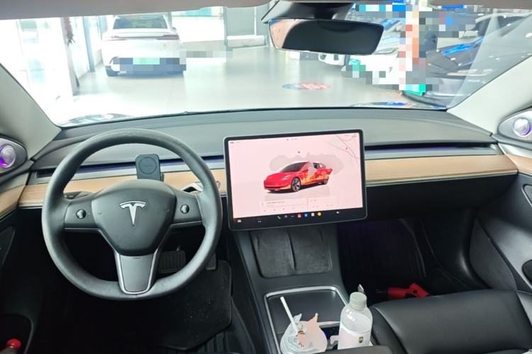 Used Tesla Model 3 2022 Rear-Wheel-Drive Version Center Console