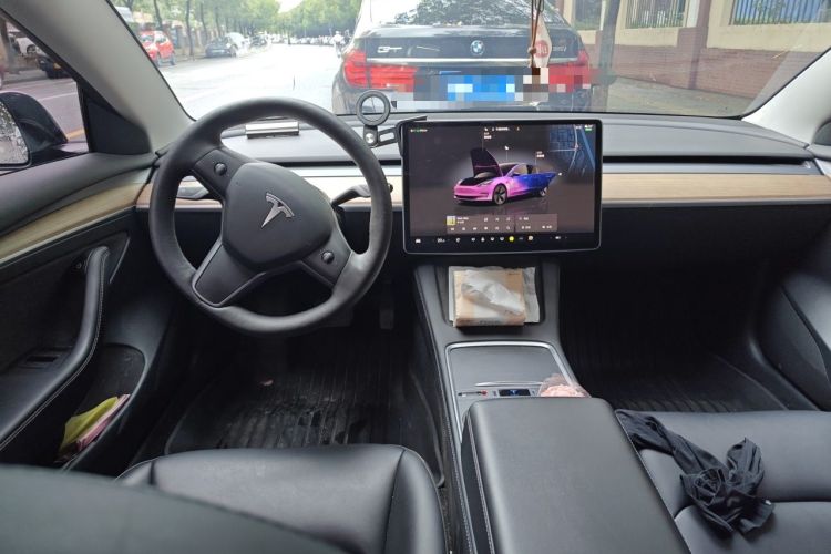 Used Tesla Model 3 2022 Rear-Wheel-Drive Version Center Console