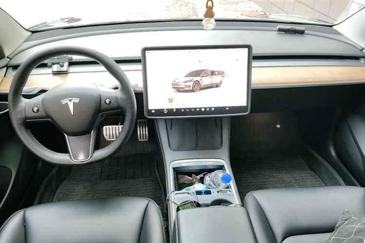 Used Tesla Model 3 2022 Performance High-Performance All-Wheel-Drive Version Center Console